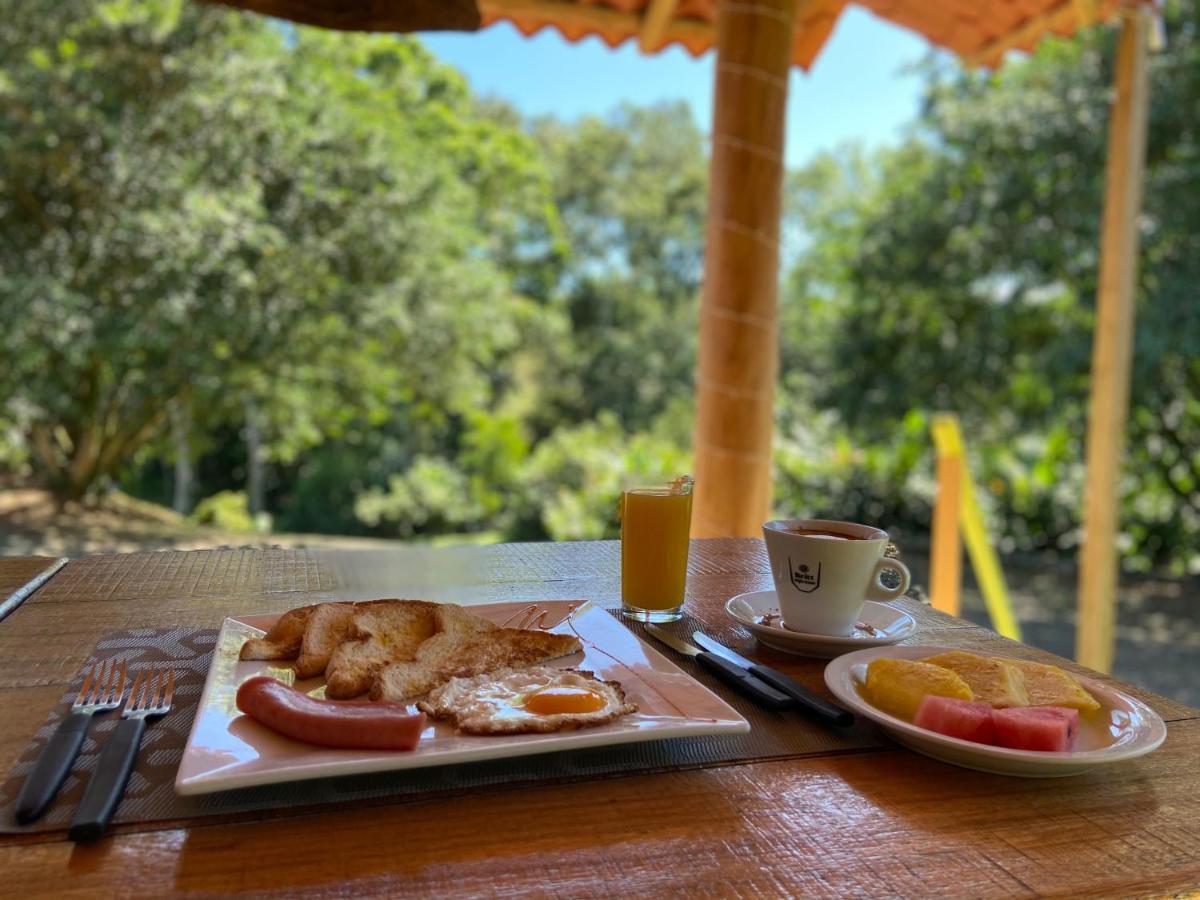 Hotel Del Bosque Rio Cuarto Экстерьер фото