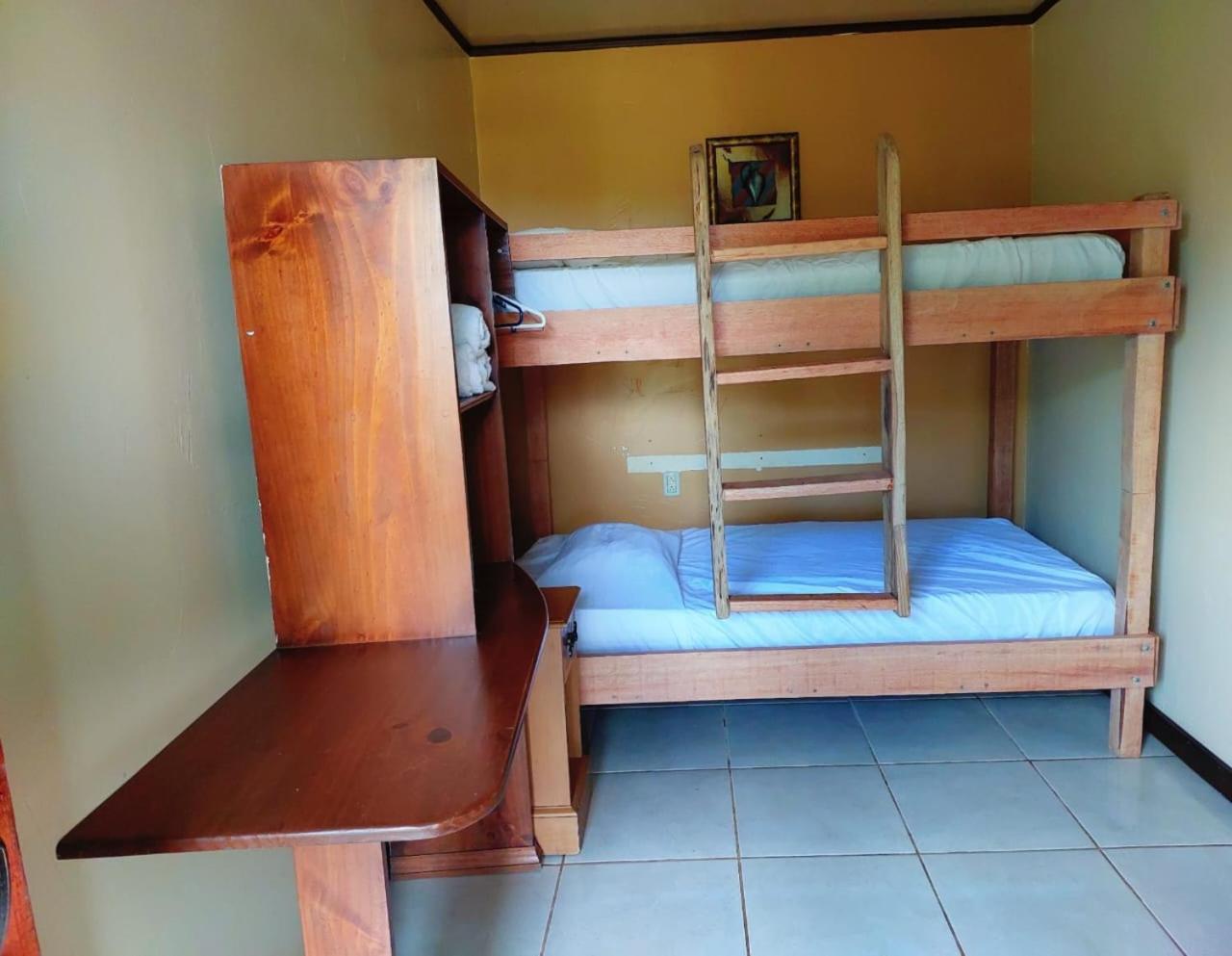 Hotel Del Bosque Rio Cuarto Экстерьер фото