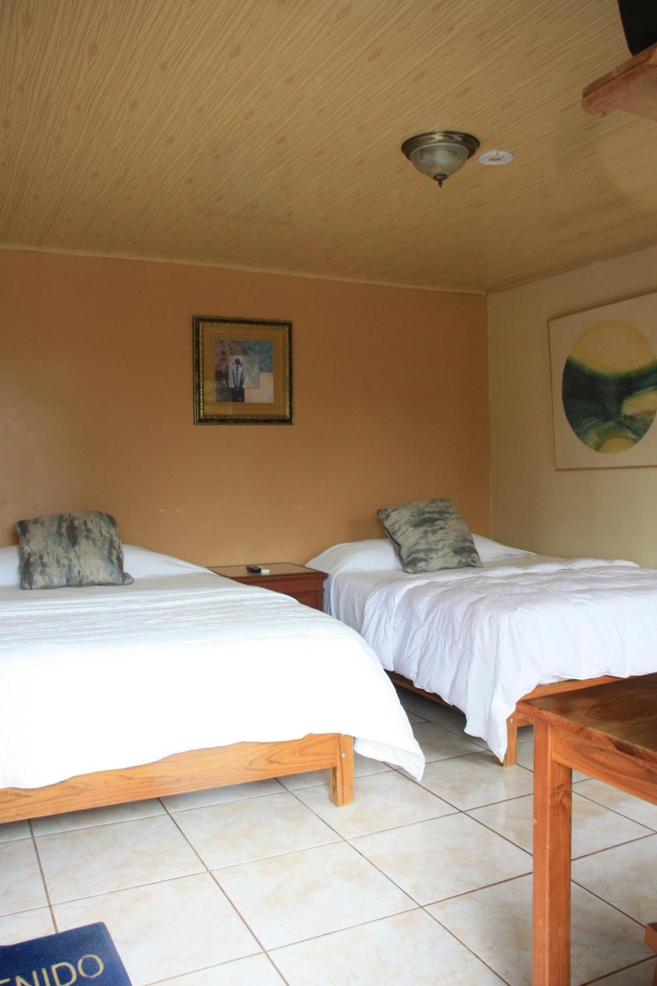Hotel Del Bosque Rio Cuarto Экстерьер фото